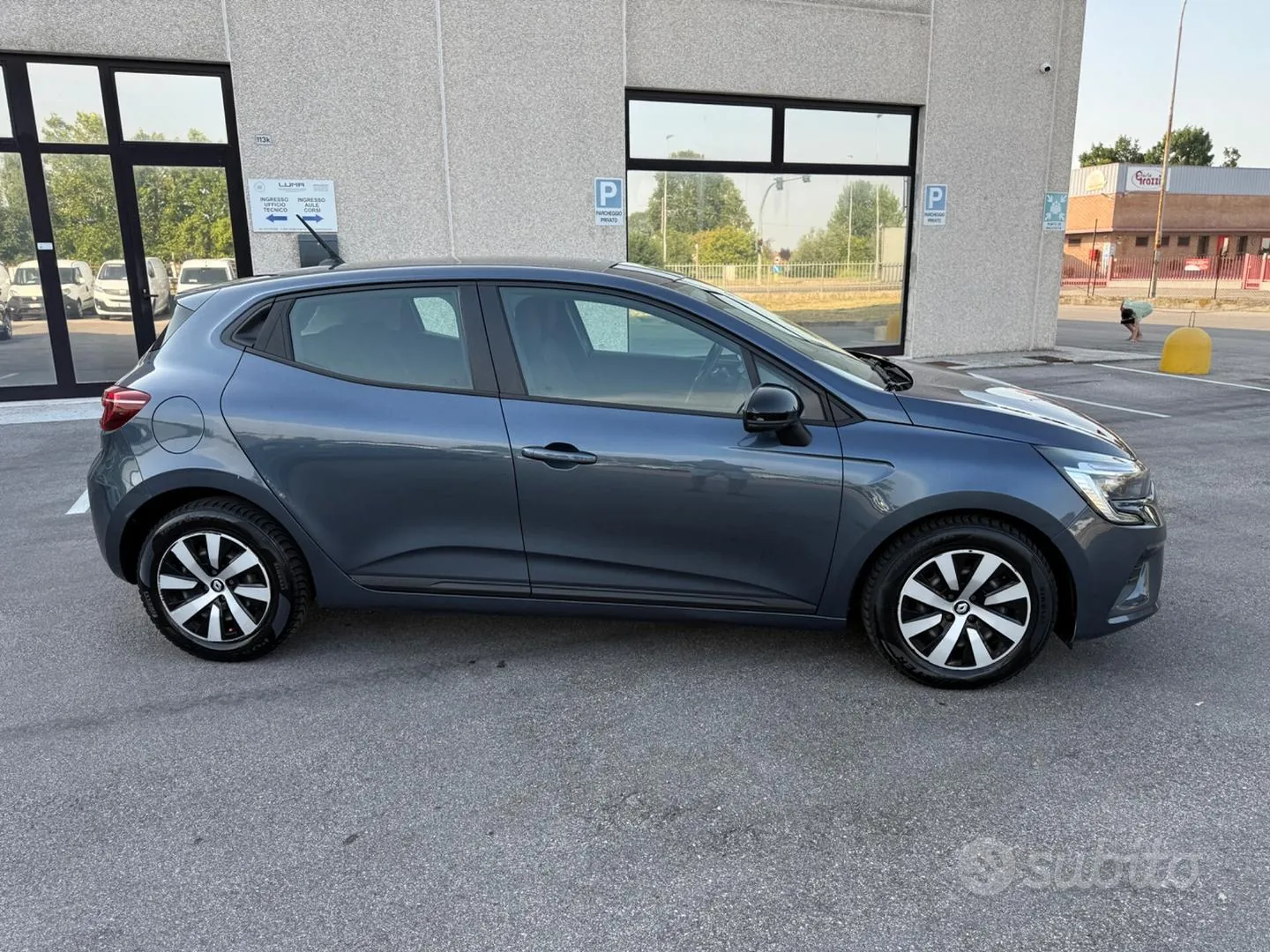 Renault Clio 2022 photo 4