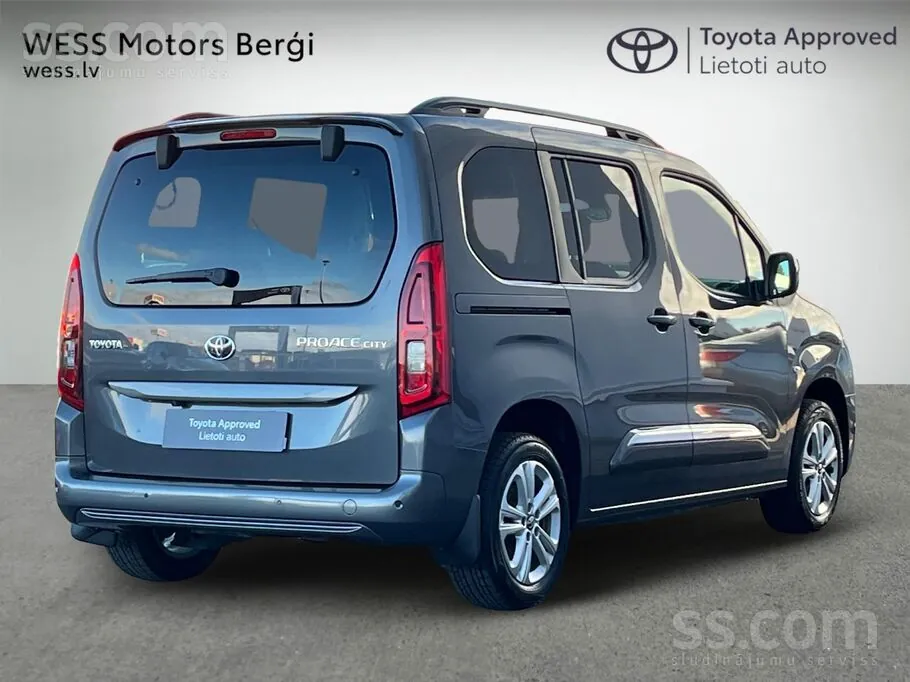 Toyota Proace 2023 photo 2