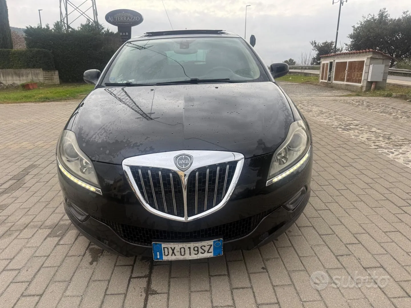 Lancia Delta 2009 photo 2