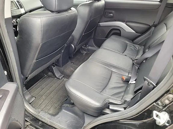 Mitsubishi Outlander 2012 photo 4
