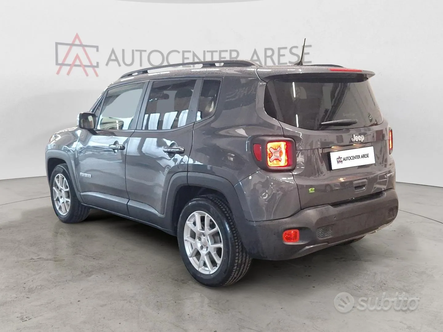 Jeep Renegade 2023 photo 2