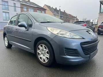 Peugeot 207 2010 photo 3