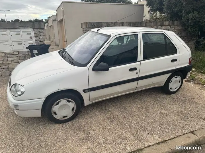 Citroen Saxo 2000 photo 3