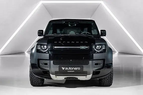 Land Rover Defender 110 2023 photo 3