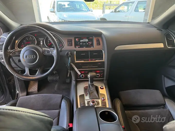 Audi Q7 2014 photo 4