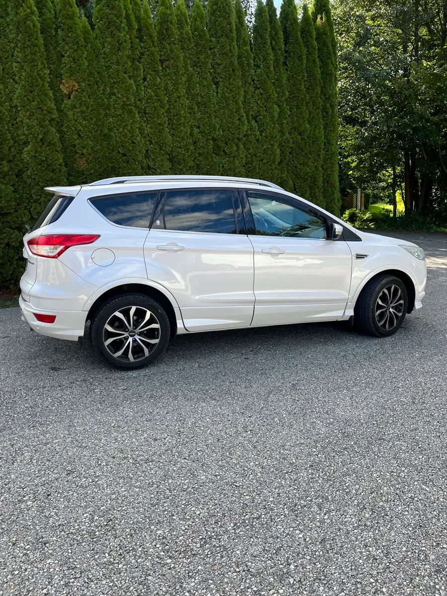 Ford Kuga 2014 photo 3