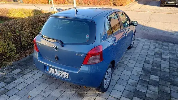Toyota Yaris 2007 photo 3