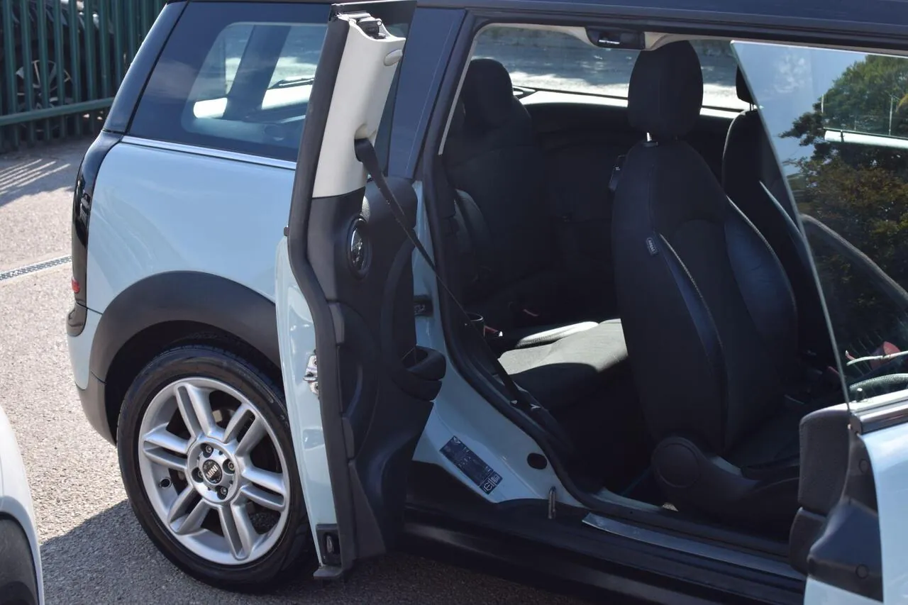 Mini Clubman 2012 photo 5