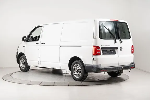 Volkswagen Transporter 2018 photo 4