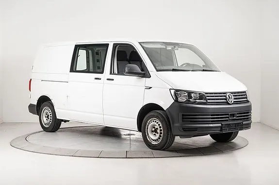 Volkswagen Transporter 2018 photo 2
