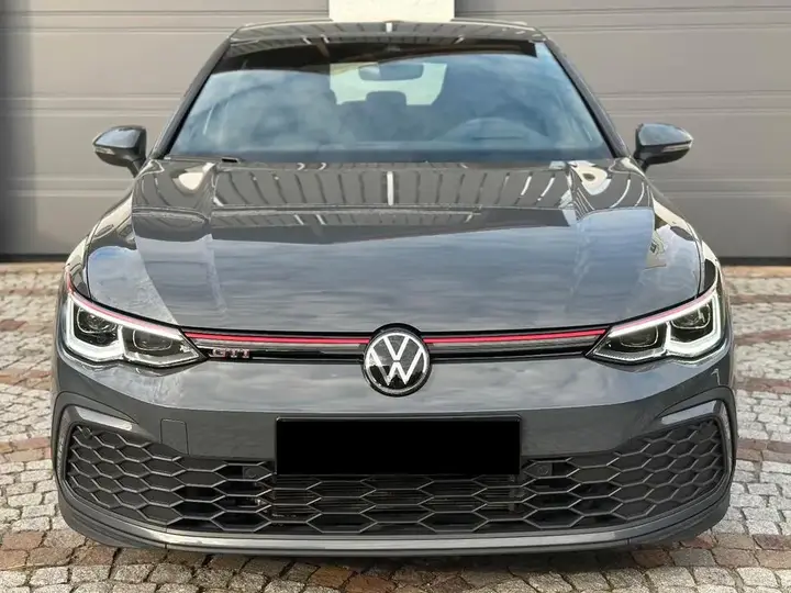 Volkswagen Golf Viii