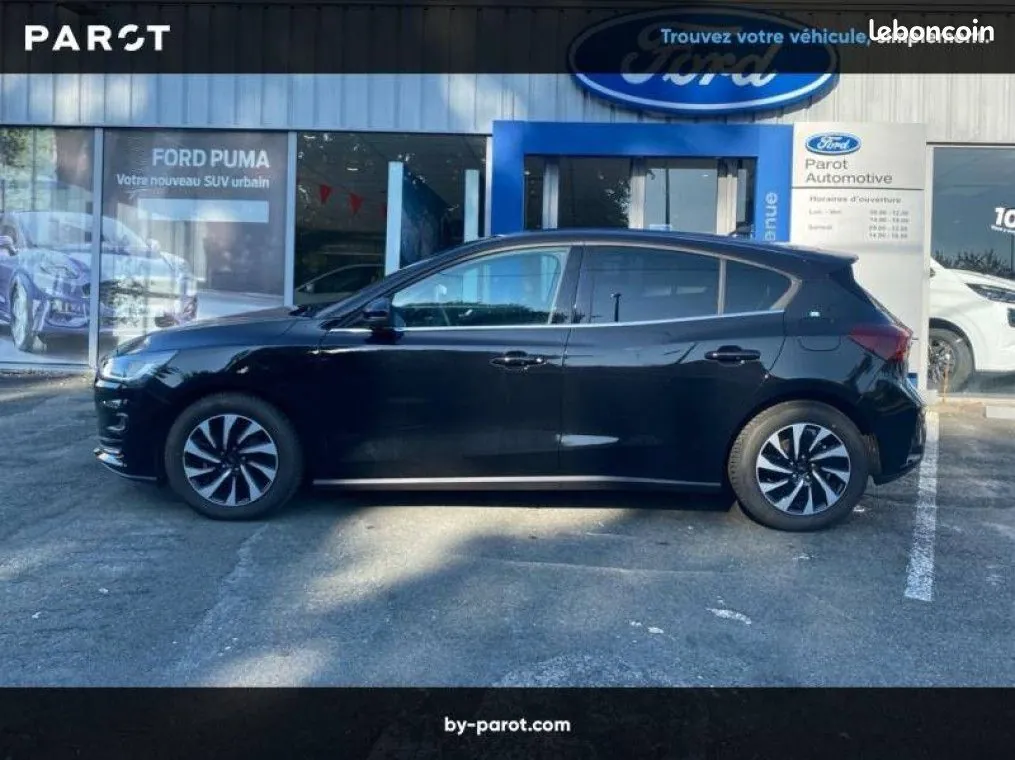 Ford Focus 2025 photo 2