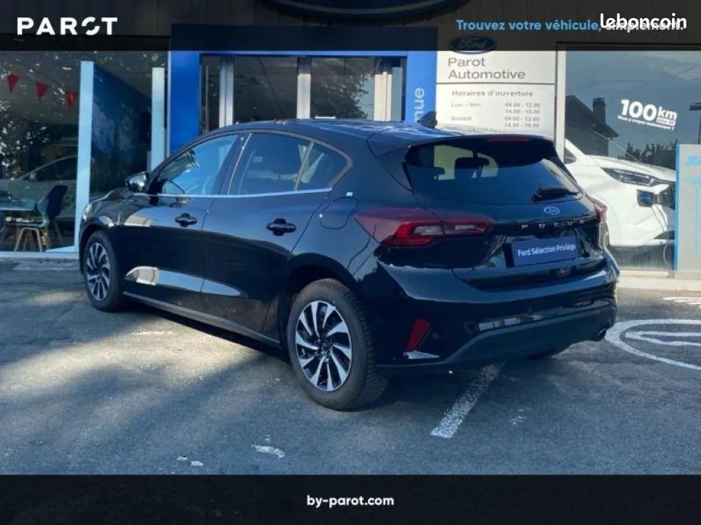 Ford Focus 2025 photo 3