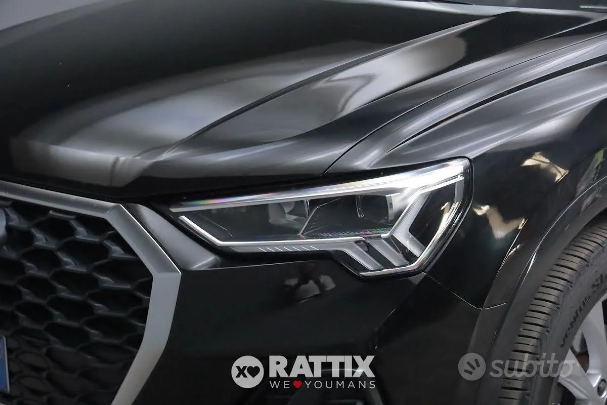 Audi Q3 2023 photo 3