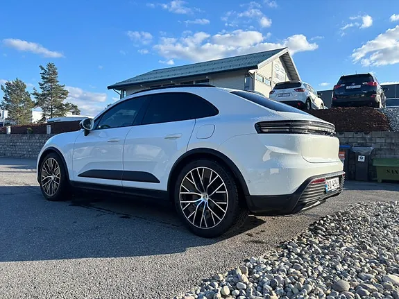 Porsche Macan 2025 photo 4