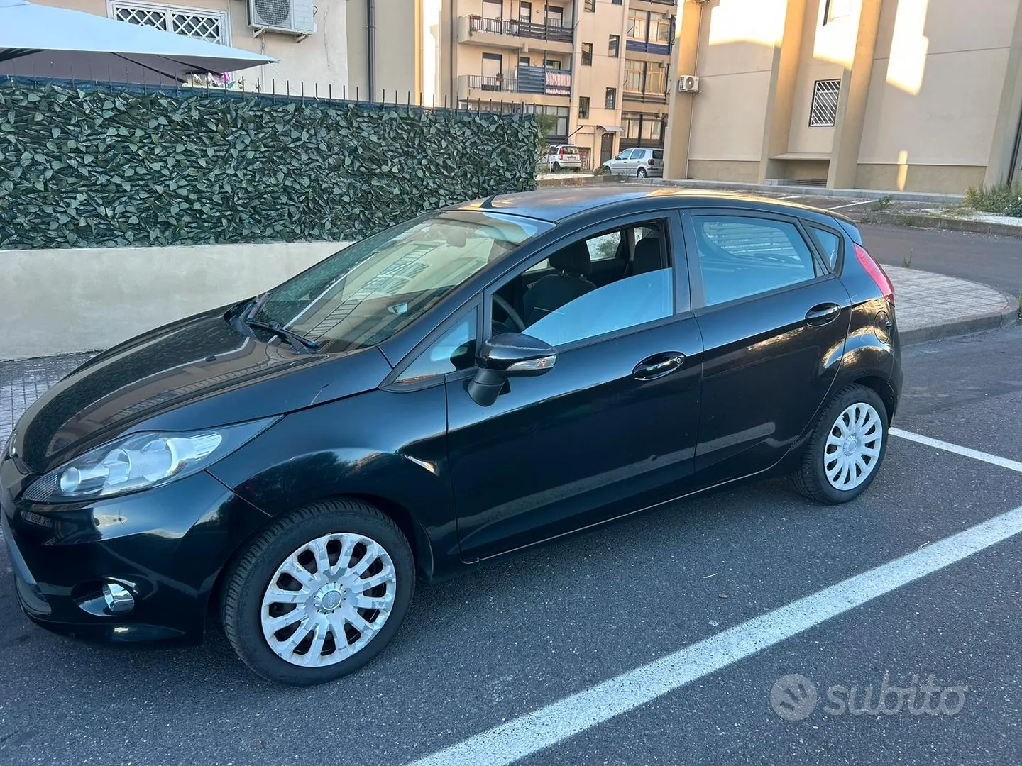 Ford Fiesta 2012 photo 3