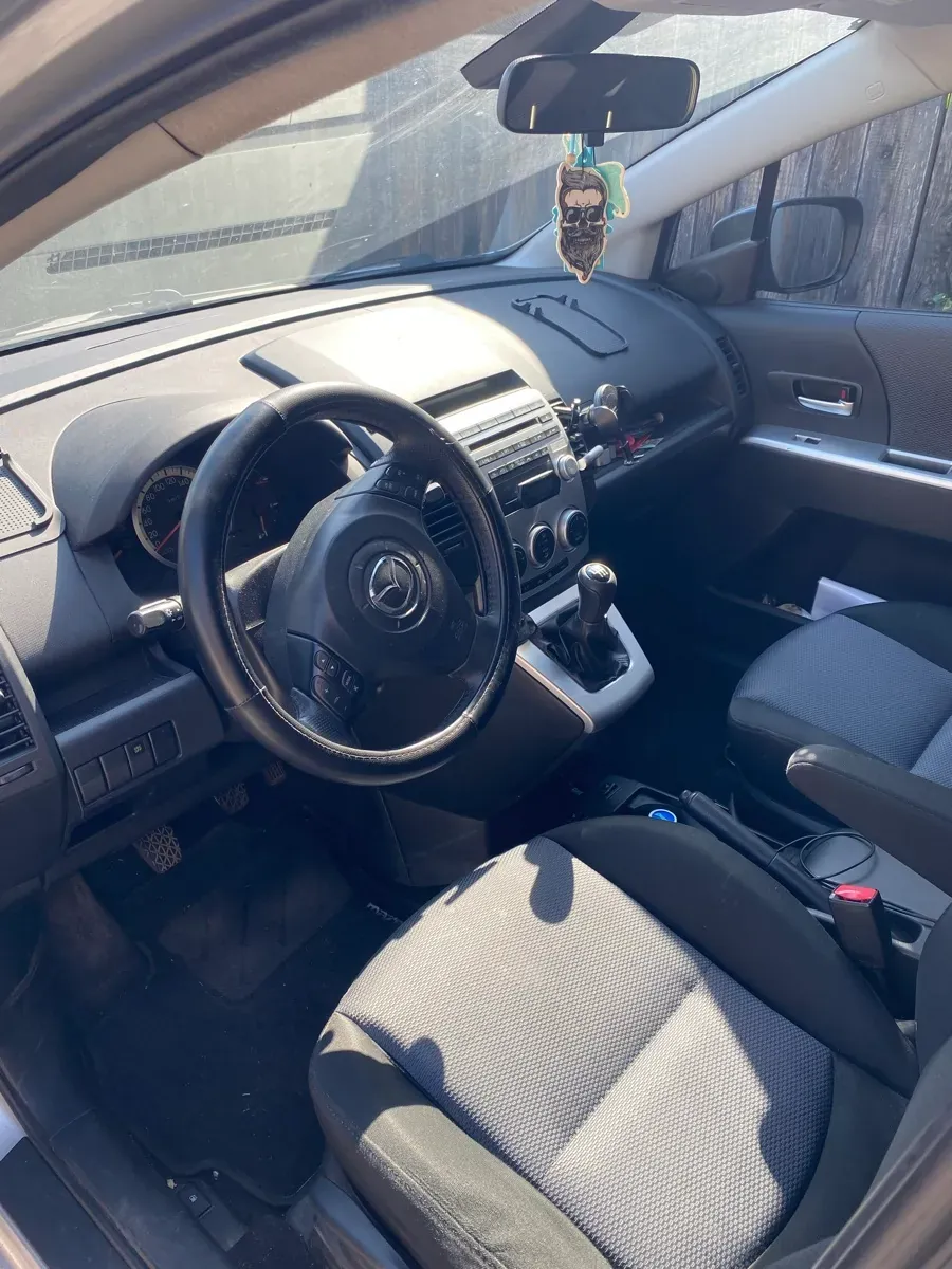 Mazda Mazda5 2008 photo 3