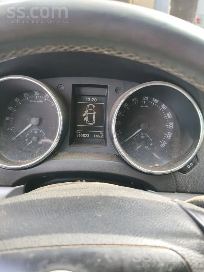 Skoda Yeti 2011 photo 4