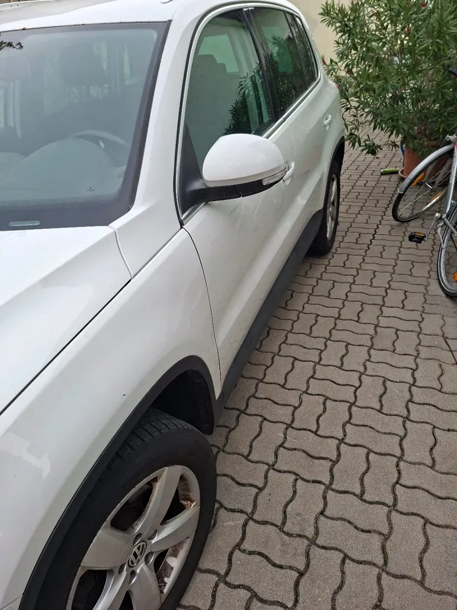 Volkswagen Tiguan 2009 photo 2