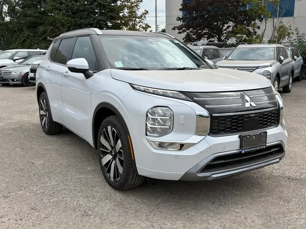 Mitsubishi Outlander 2026 photo 2