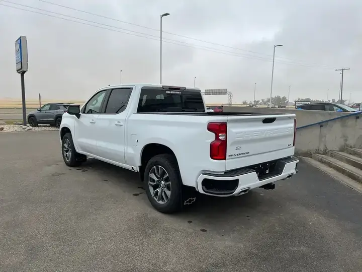 Chevrolet Silverado 1500 2026 photo 3