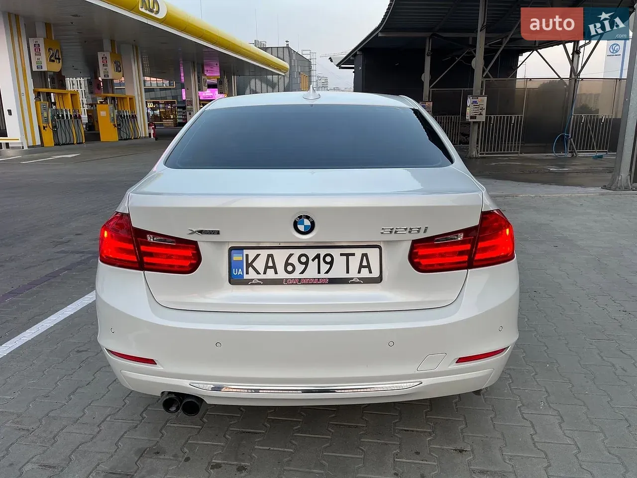 BMW 3 Series 2012 photo 5