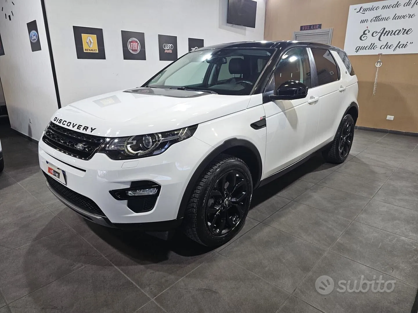 Land Rover Discovery Sport 2016 photo 3