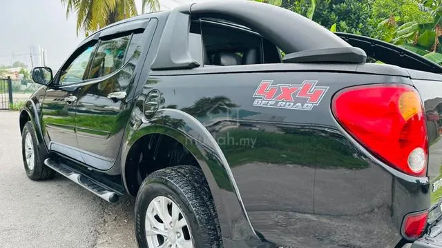 Mitsubishi Triton