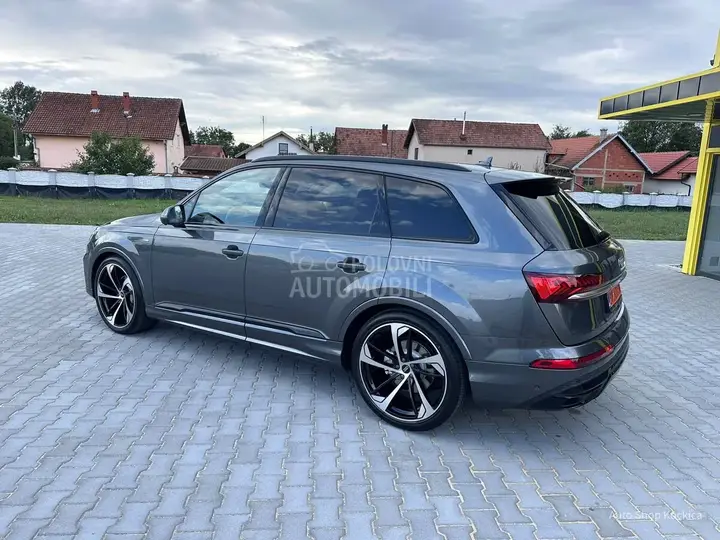 Audi Q7 2020 photo 4