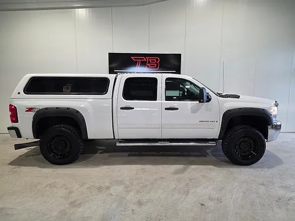 Chevrolet Silverado 2500 2009 photo 2