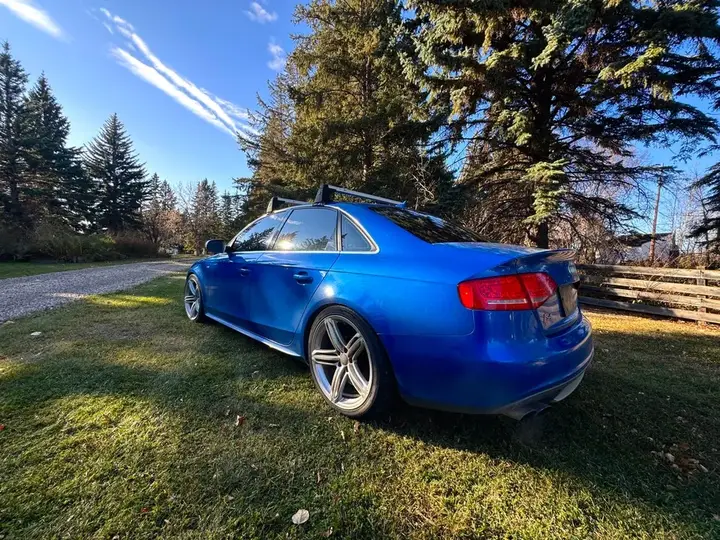 Audi S4 2011 photo 5