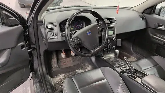 Volvo C30 2011 photo 2