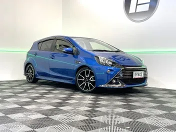Toyota Aqua 2016 photo 2