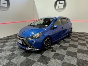 Toyota Aqua 2016 photo 4