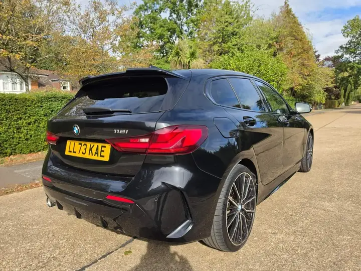 BMW 1 Series 2023 photo 4