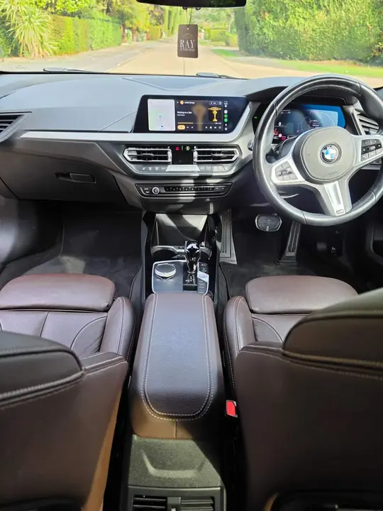 BMW 1 Series 2023 photo 5