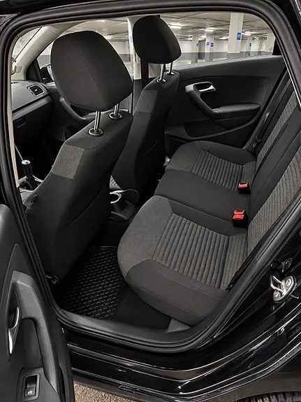 Volkswagen Polo 2012 photo 2