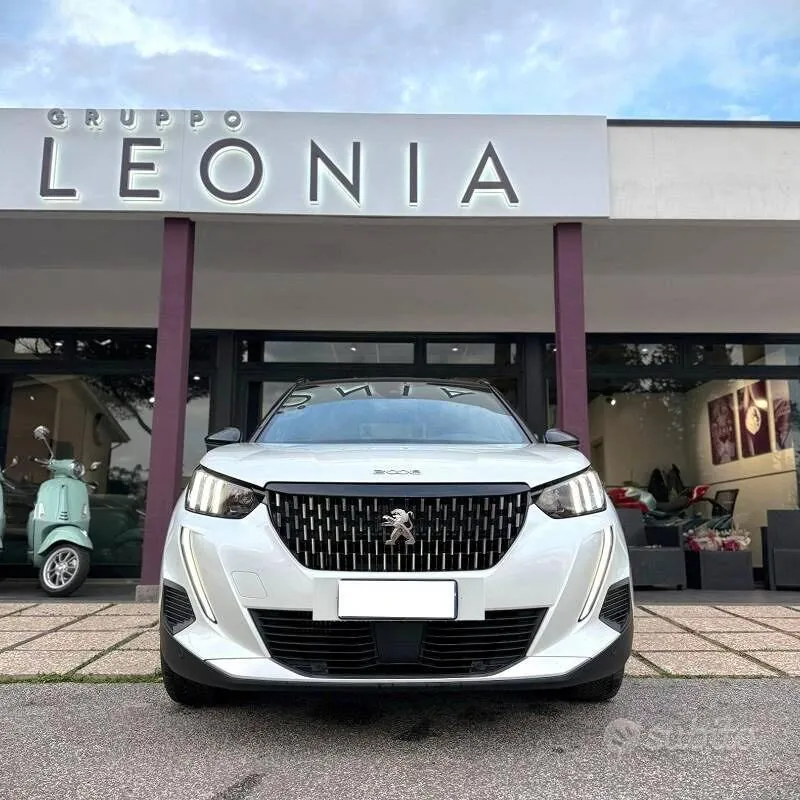 Peugeot 2008 2023 photo 2