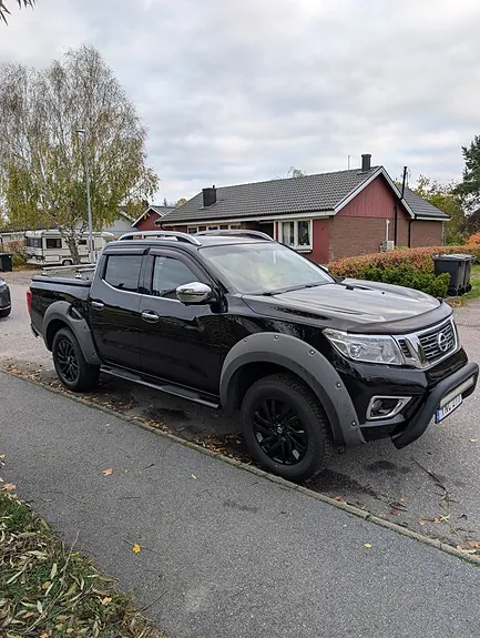 Nissan Navara 2017 photo 2