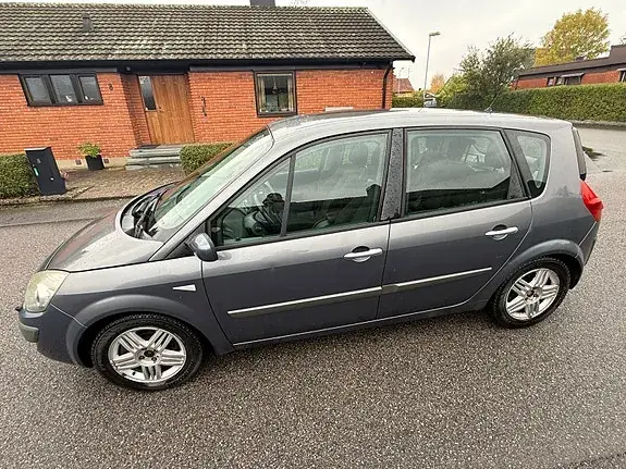 Renault Scenic Ii 2009 photo 4