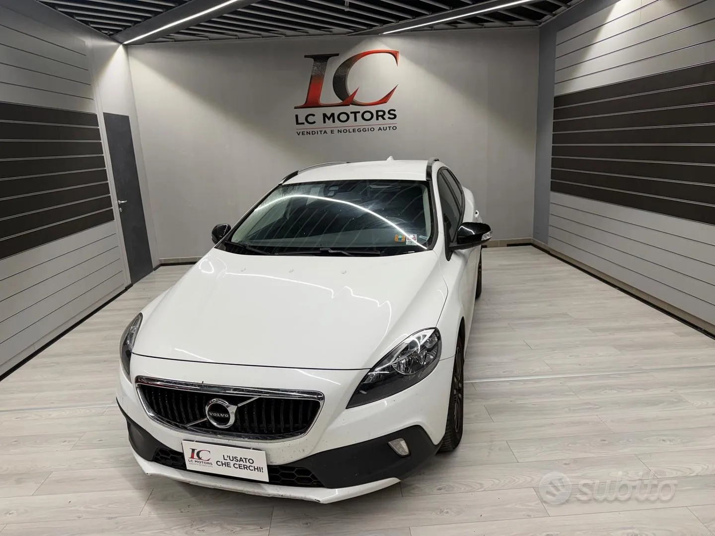 Volvo V40 2018 photo 2