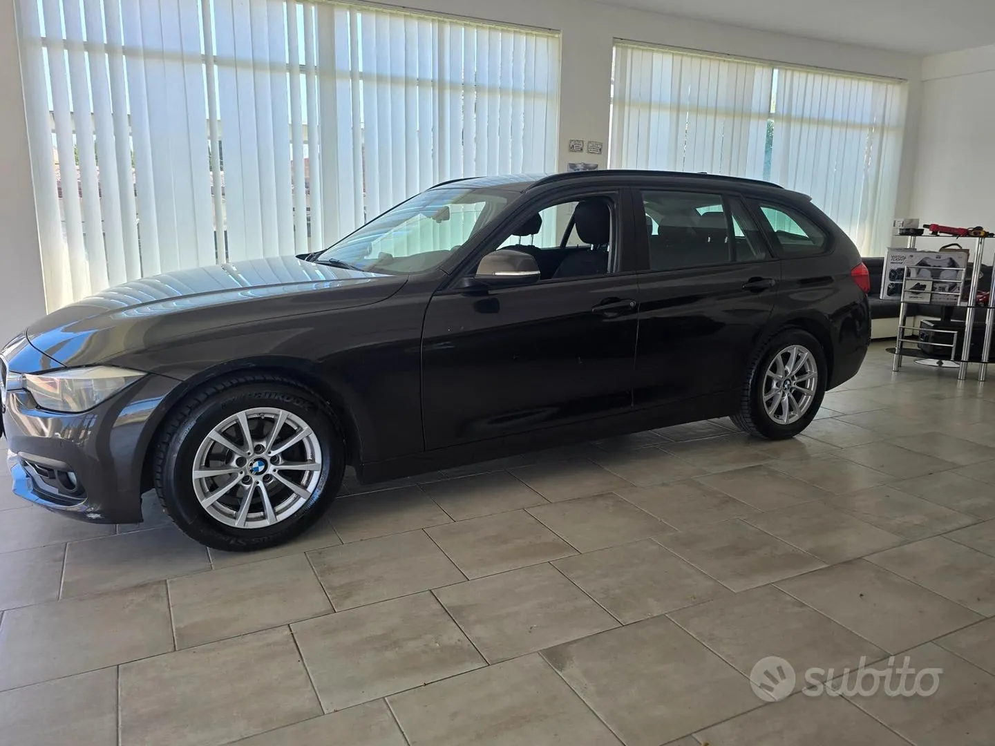 BMW 3 Series 2016 photo 3