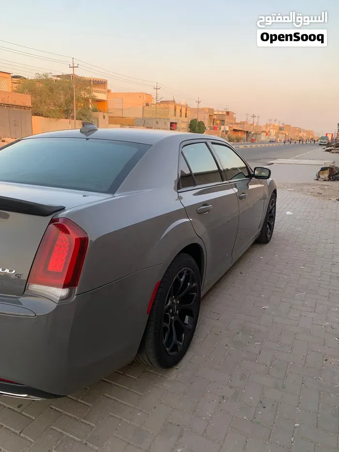 Chrysler 300 2019 photo 3