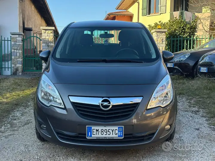 Opel Meriva 2012 photo 2