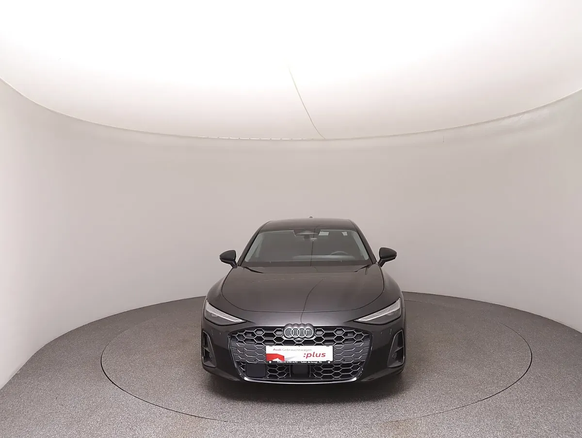Audi A6 2025 photo 3
