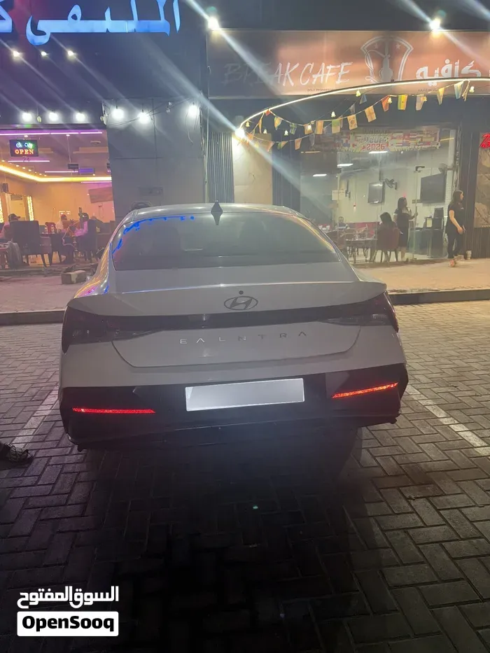 Hyundai Elantra 2024 photo 3