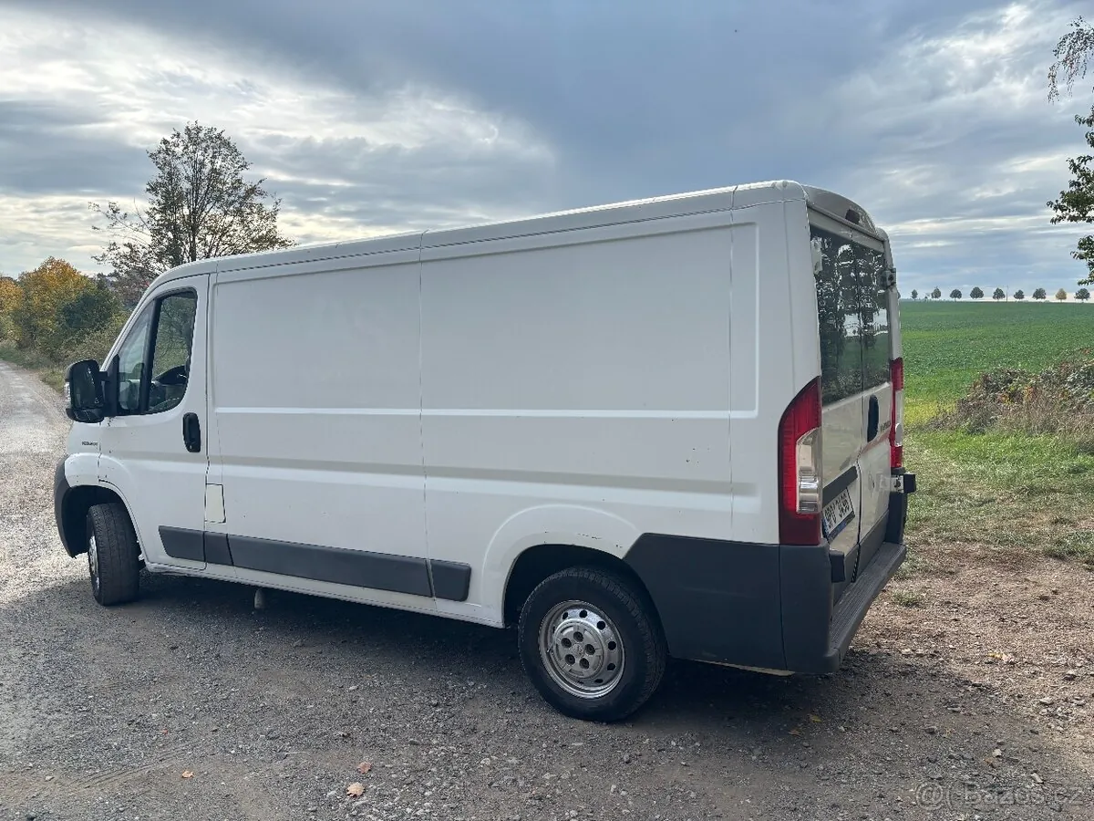 Peugeot Boxer photo 2
