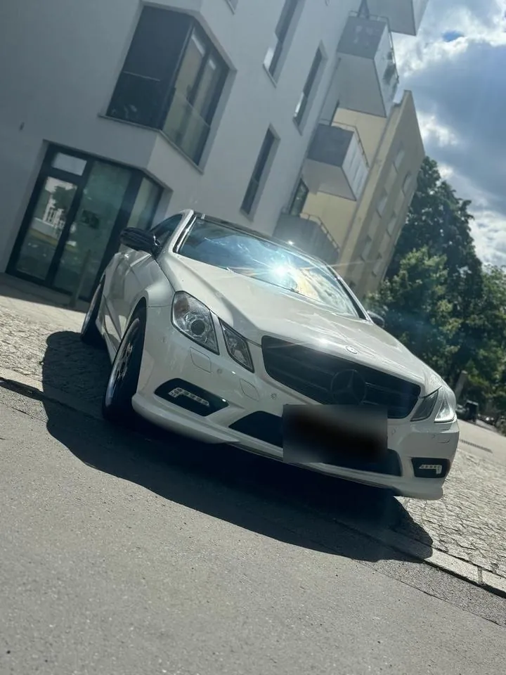 Mercedes-Benz E Coupé