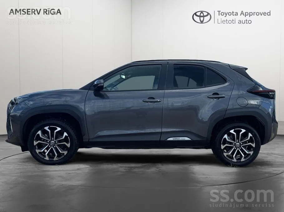 Toyota Yaris Cross 2025 photo 3