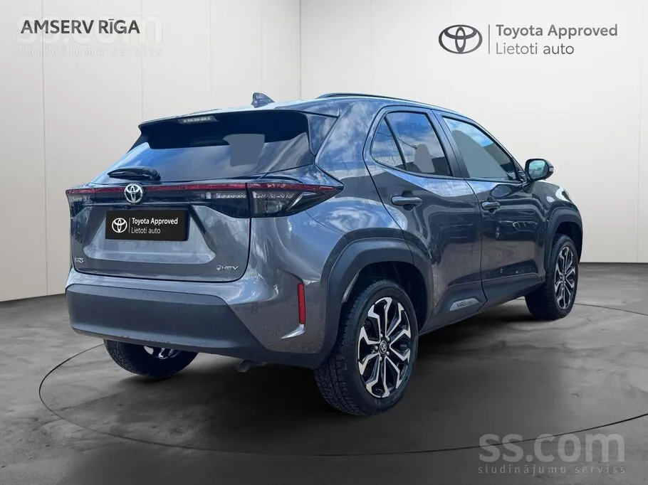 Toyota Yaris Cross 2025 photo 2